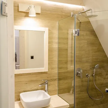 Bed and breakfast Nosal - *